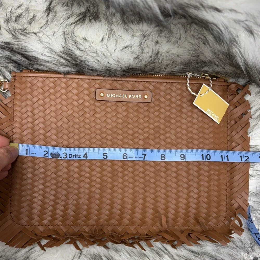Michael Kors jet set Tan Woven leather large Fringe Clutch wristlet - Picture 4 of 9
